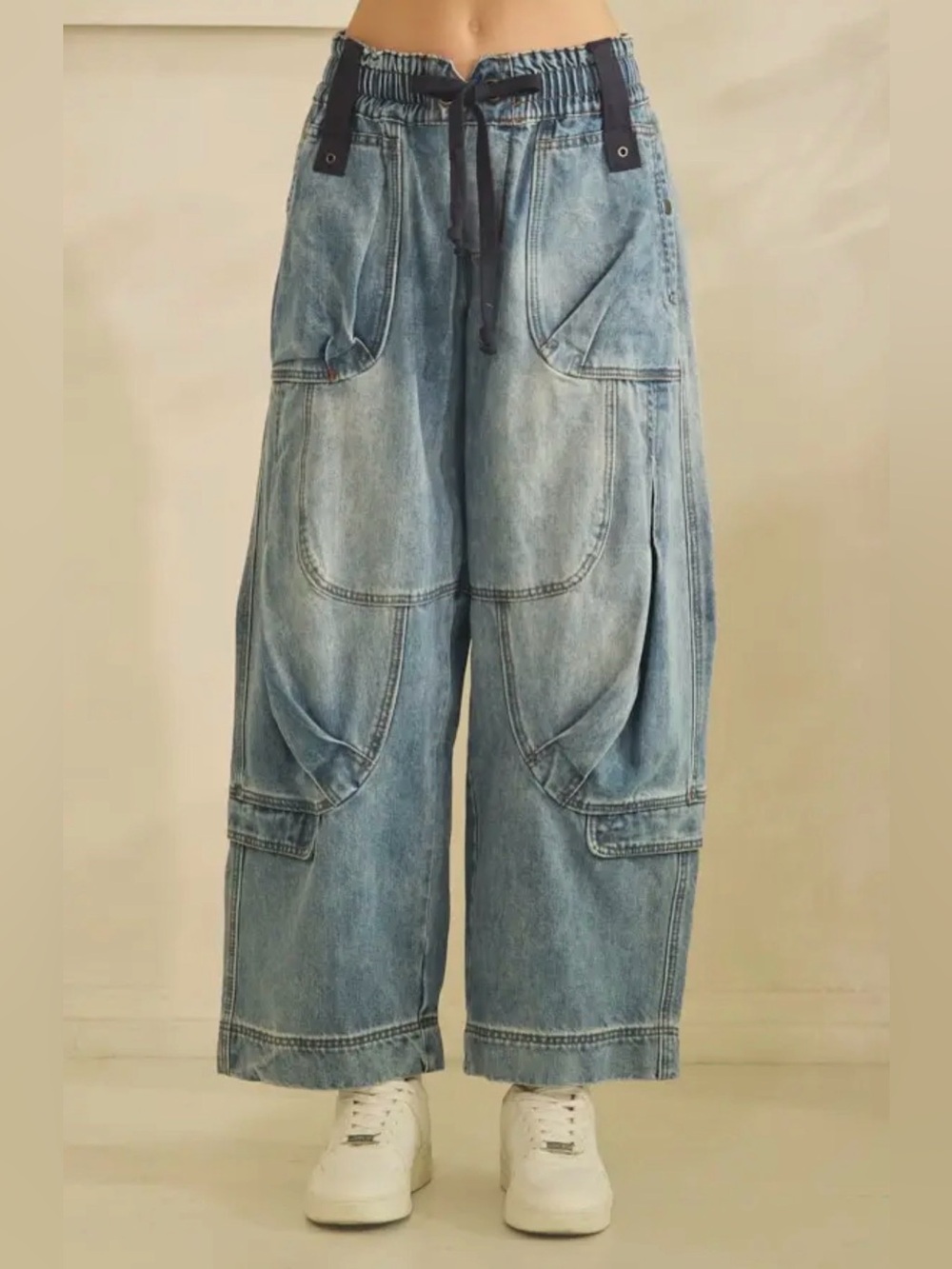 NEW Oli & Hali Detailed Barrel Denim Jeans - Picture 3 of 7